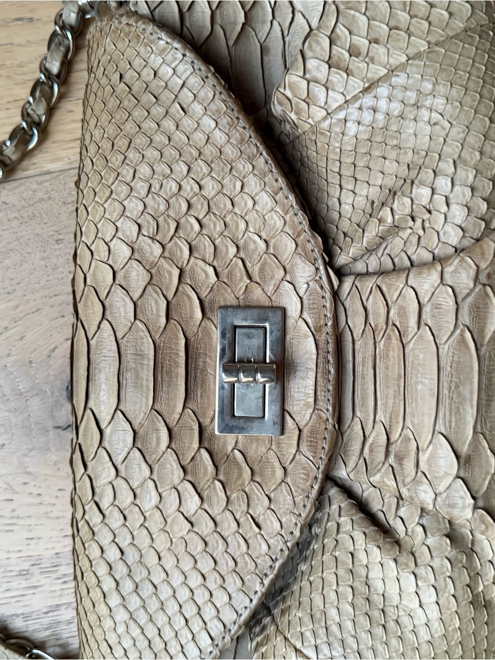 Beige real Python Chain Shoulder Bag - Picture 4 of 7